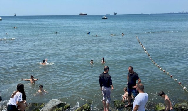 Florya'da kanalizasyondaki kirli su denize aktı