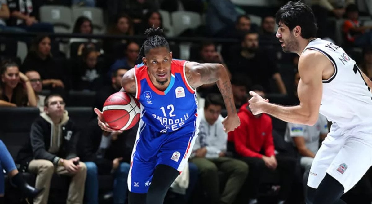 Anadolu Efes, Beşiktaş'ı 99-86 mağlup etti